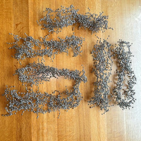 POTTERY BARN 'Pepperberry' Garland RARE Silver Pewter Color Beads Metal Wire 5' - Picture 4 of 4